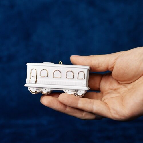 Ёлочная игрушка Вагончик пассажирский (фарфор, золото) фото