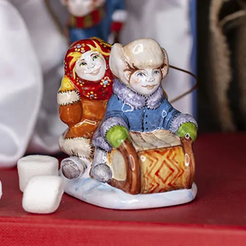 На санях с ветерком (девочка, мальчик) На санях с ветерком (девочка, мальчик) фото