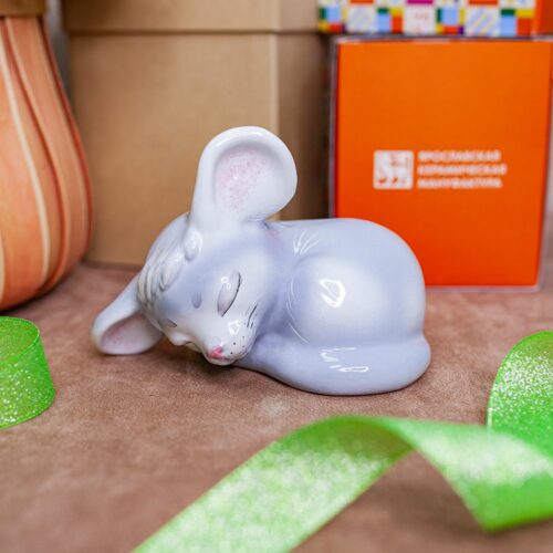 Мышка спит фото