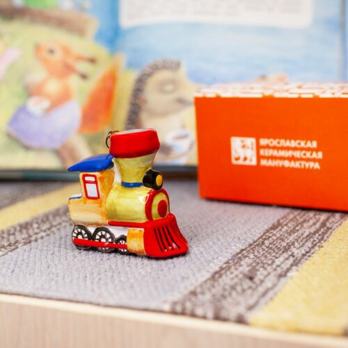 Паровозик желтый фото
