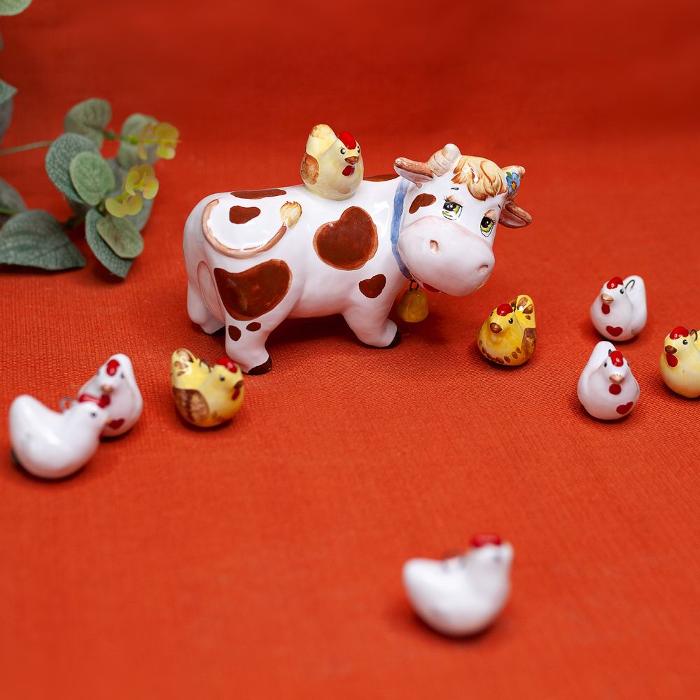 Буренка с курочкой (рыжие пятна)