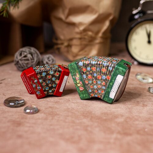 Гармонь большая зеленая из набора Балалайка и гармонь Гармонь большая зеленая из набора Балалайка и гармонь фото