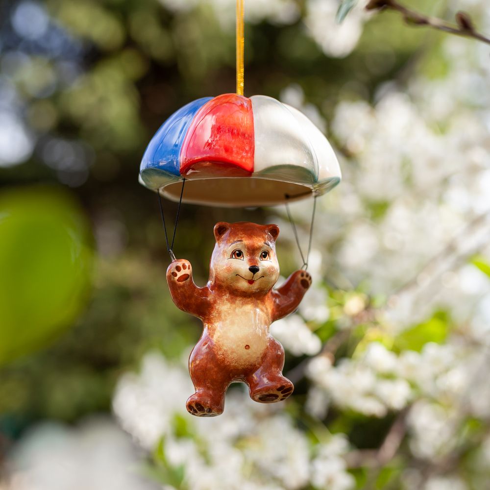 Медвежонок с парашютом