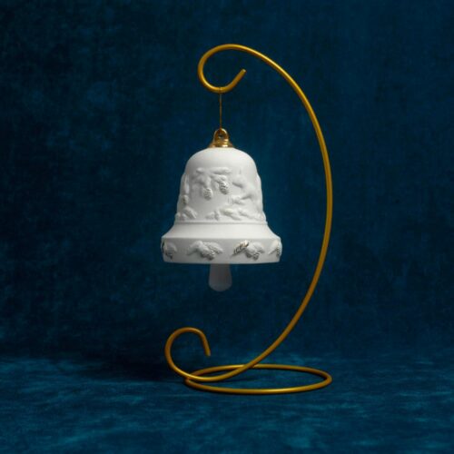 Колокол с новогодним рельефом белочки (фарфор) (без подставки) фото