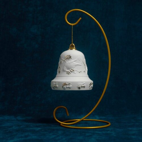Колокол с новогодним рельефом снегири (фарфор) (без подставки) фото