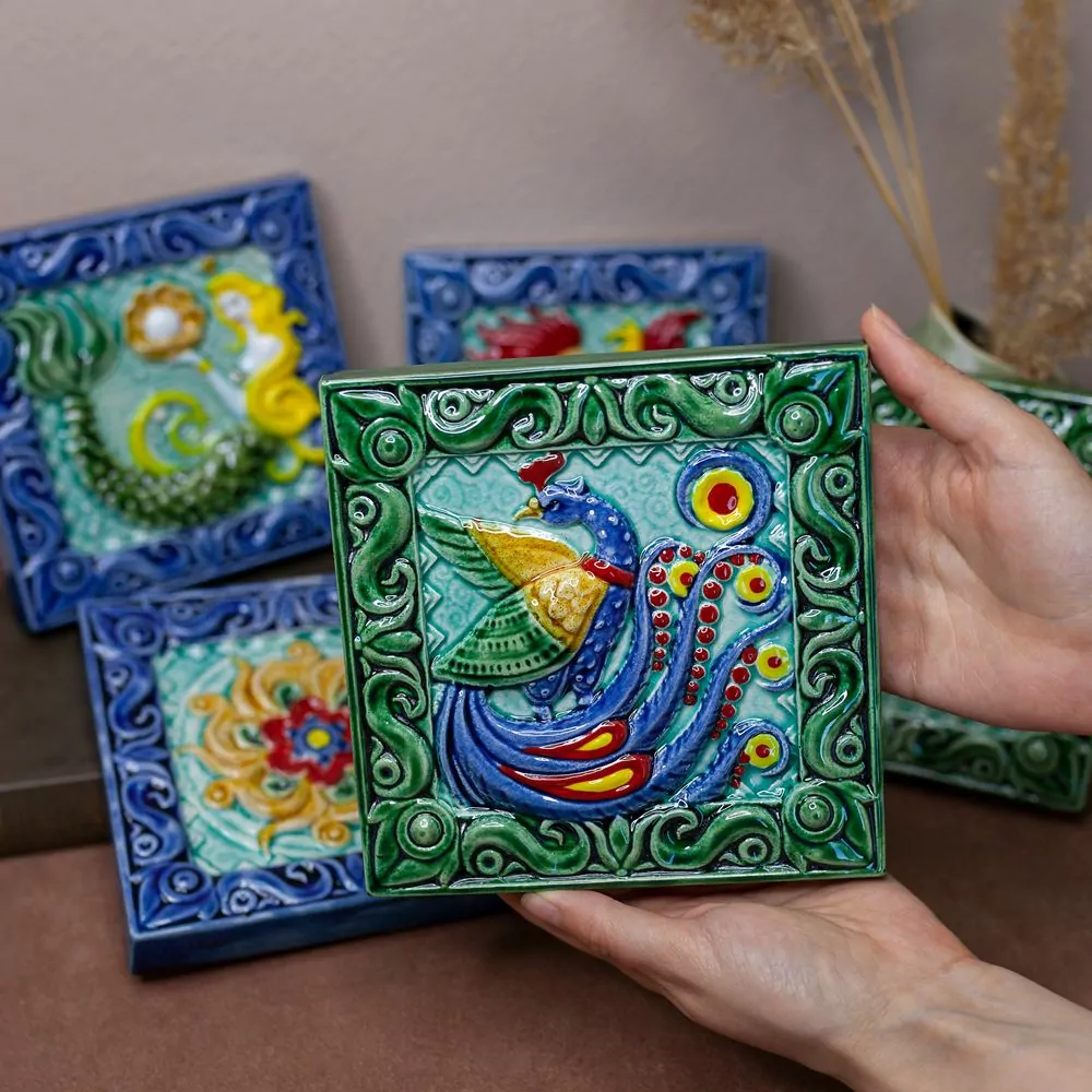 Изразец Павлин фото