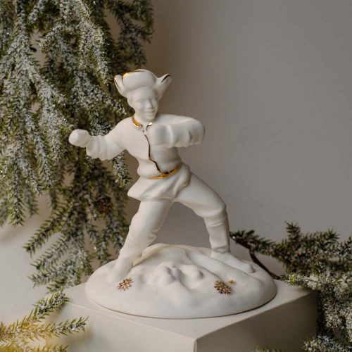 Мальчик и снежки (большой) фото