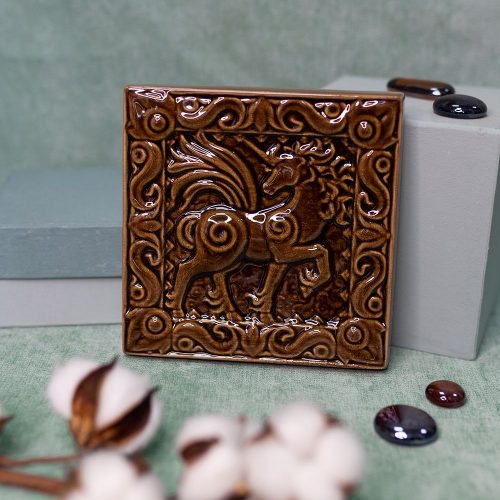 Изразец Единорог одноцветный коричневый фото