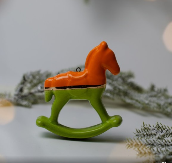 Лошадка качалка двухцветная с золотом ( зеленая с оранжевым) фото